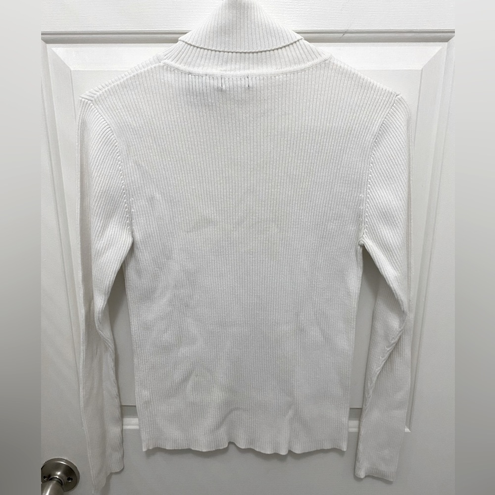 Vintage Moda International White Turtleneck, Medium, excellent condition - Picture 3 of 4